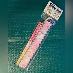 6.5 inch HELLO KITTY CHOP STICKS and CASE - new in package